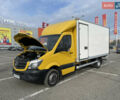 Желтый Мерседес Sprinter, объемом двигателя 2.1 л и пробегом 300 тыс. км за 22500 $, фото 2 на Automoto.ua