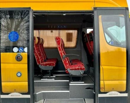 Желтый Мерседес Sprinter, объемом двигателя 2.99 л и пробегом 10 тыс. км за 50000 $, фото 9 на Automoto.ua