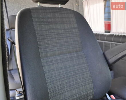 Желтый Мерседес Sprinter, объемом двигателя 2.14 л и пробегом 238 тыс. км за 17300 $, фото 59 на Automoto.ua