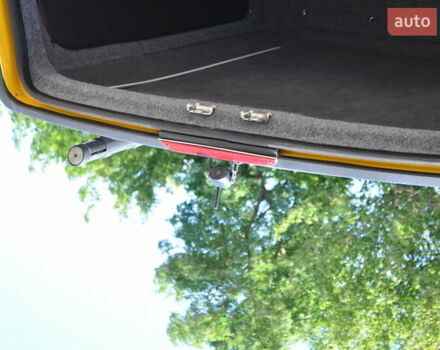 Желтый Мерседес Sprinter, объемом двигателя 2.14 л и пробегом 238 тыс. км за 17300 $, фото 47 на Automoto.ua