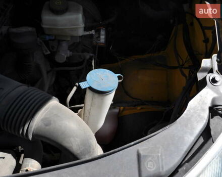 Желтый Мерседес Sprinter, объемом двигателя 2.14 л и пробегом 238 тыс. км за 17300 $, фото 70 на Automoto.ua