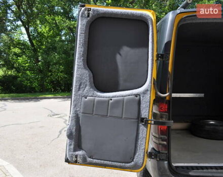 Желтый Мерседес Sprinter, объемом двигателя 2.14 л и пробегом 238 тыс. км за 17300 $, фото 45 на Automoto.ua