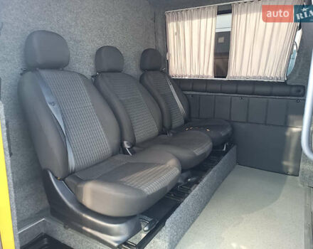 Желтый Мерседес Sprinter, объемом двигателя 2.14 л и пробегом 238 тыс. км за 14500 $, фото 12 на Automoto.ua