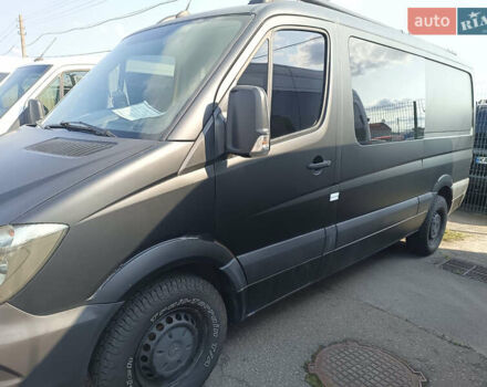 Желтый Мерседес Sprinter, объемом двигателя 2.14 л и пробегом 238 тыс. км за 14500 $, фото 5 на Automoto.ua