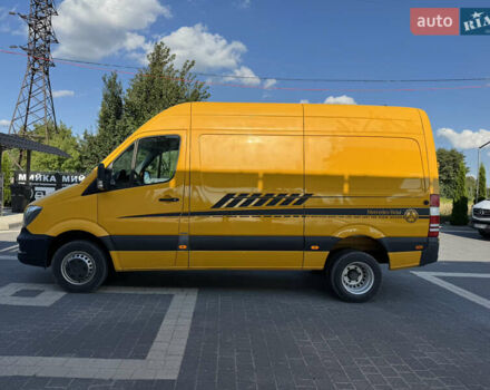 Желтый Мерседес Sprinter, объемом двигателя 2.14 л и пробегом 340 тыс. км за 21000 $, фото 3 на Automoto.ua