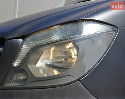 Желтый Мерседес Sprinter, объемом двигателя 2.14 л и пробегом 238 тыс. км за 17300 $, фото 15 на Automoto.ua