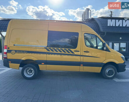 Желтый Мерседес Sprinter, объемом двигателя 2.14 л и пробегом 340 тыс. км за 21000 $, фото 8 на Automoto.ua