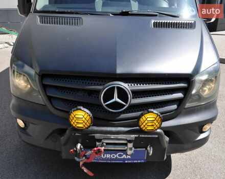 Желтый Мерседес Sprinter, объемом двигателя 2.14 л и пробегом 238 тыс. км за 17300 $, фото 17 на Automoto.ua