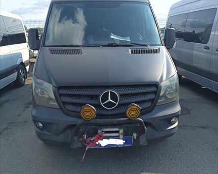 Желтый Мерседес Sprinter, объемом двигателя 2.14 л и пробегом 238 тыс. км за 14500 $, фото 1 на Automoto.ua