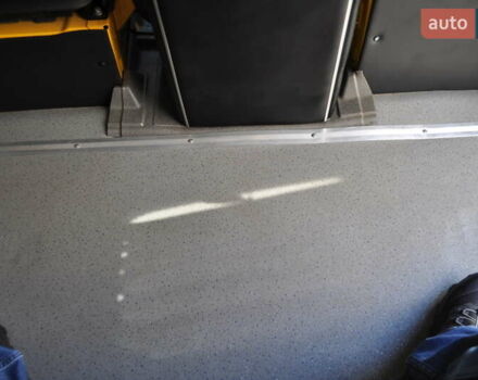 Желтый Мерседес Sprinter, объемом двигателя 2.14 л и пробегом 238 тыс. км за 17300 $, фото 28 на Automoto.ua