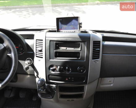 Желтый Мерседес Sprinter, объемом двигателя 2.14 л и пробегом 238 тыс. км за 17300 $, фото 30 на Automoto.ua