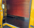 Желтый Мерседес Sprinter, объемом двигателя 2.14 л и пробегом 340 тыс. км за 21000 $, фото 17 на Automoto.ua