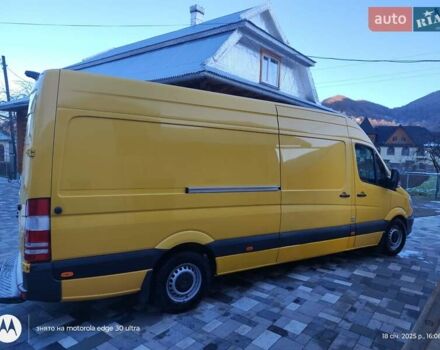 Желтый Мерседес Sprinter, объемом двигателя 2.14 л и пробегом 290 тыс. км за 19900 $, фото 2 на Automoto.ua