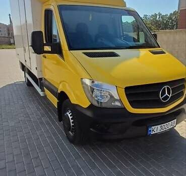 Желтый Мерседес Sprinter, объемом двигателя 2.1 л и пробегом 320 тыс. км за 23500 $, фото 14 на Automoto.ua