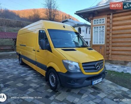 Желтый Мерседес Sprinter, объемом двигателя 2.14 л и пробегом 290 тыс. км за 19900 $, фото 1 на Automoto.ua