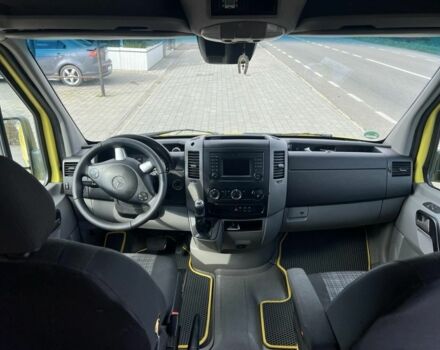 Мерседес Sprinter 2017 у Івано-Франківську на Automoto.ua Жовтий Мерседес Sprinter, об'ємом двигуна 2.1 л та пробігом 315 тис. км за 17495 $, фото 4 на Automoto.ua