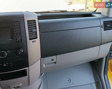 Жовтий Мерседес Sprinter, об'ємом двигуна 2.2 л та пробігом 350 тис. км за 18950 $, фото 32 на Automoto.ua