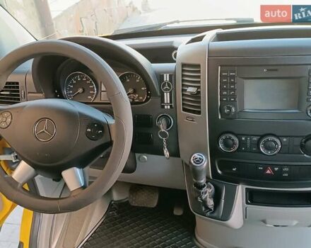 Жовтий Мерседес Sprinter, об'ємом двигуна 2.2 л та пробігом 350 тис. км за 18950 $, фото 30 на Automoto.ua