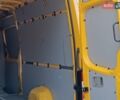 Жовтий Мерседес Sprinter, об'ємом двигуна 2.2 л та пробігом 350 тис. км за 18950 $, фото 20 на Automoto.ua