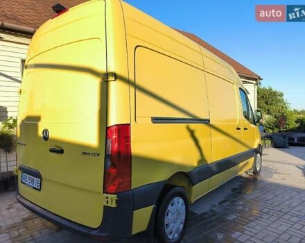 Желтый Мерседес Sprinter, объемом двигателя 2.14 л и пробегом 348 тыс. км за 26500 $, фото 19 на Automoto.ua