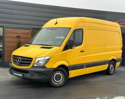 Желтый Мерседес Sprinter, объемом двигателя 2.1 л и пробегом 230 тыс. км за 19500 $, фото 1 на Automoto.ua