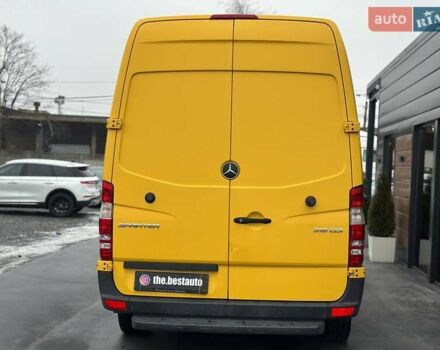 Желтый Мерседес Sprinter, объемом двигателя 2.14 л и пробегом 216 тыс. км за 19500 $, фото 9 на Automoto.ua