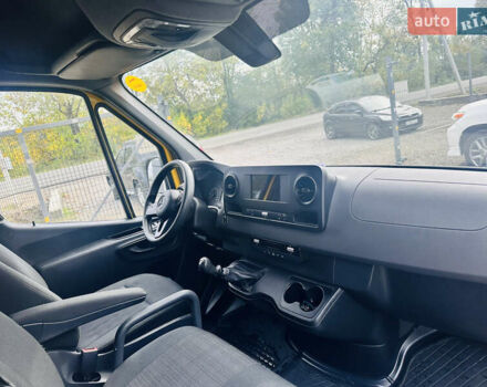 Жовтий Мерседес Sprinter, об'ємом двигуна 2.2 л та пробігом 203 тис. км за 24500 $, фото 16 на Automoto.ua
