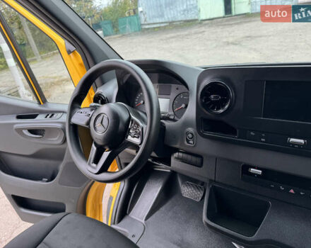 Желтый Мерседес Sprinter, объемом двигателя 2.2 л и пробегом 273 тыс. км за 26700 $, фото 39 на Automoto.ua
