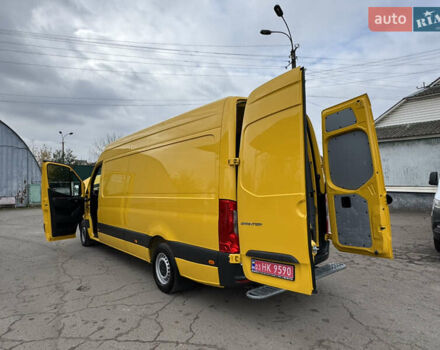 Желтый Мерседес Sprinter, объемом двигателя 2.2 л и пробегом 273 тыс. км за 26700 $, фото 57 на Automoto.ua