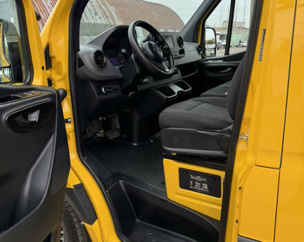 Желтый Мерседес Sprinter, объемом двигателя 2.2 л и пробегом 273 тыс. км за 26700 $, фото 22 на Automoto.ua