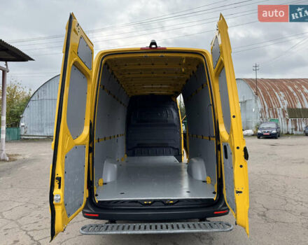Желтый Мерседес Sprinter, объемом двигателя 2.2 л и пробегом 273 тыс. км за 26700 $, фото 44 на Automoto.ua
