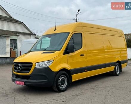 Желтый Мерседес Sprinter, объемом двигателя 2.2 л и пробегом 273 тыс. км за 26700 $, фото 2 на Automoto.ua