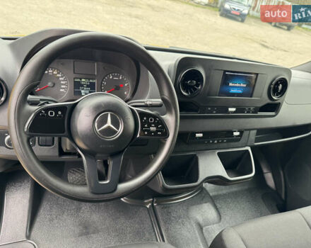 Желтый Мерседес Sprinter, объемом двигателя 2.2 л и пробегом 273 тыс. км за 26700 $, фото 26 на Automoto.ua