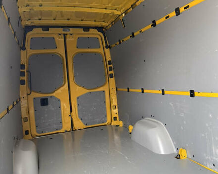 Желтый Мерседес Sprinter, объемом двигателя 2.2 л и пробегом 273 тыс. км за 26700 $, фото 43 на Automoto.ua
