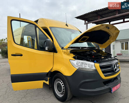 Желтый Мерседес Sprinter, объемом двигателя 2.2 л и пробегом 273 тыс. км за 26700 $, фото 54 на Automoto.ua