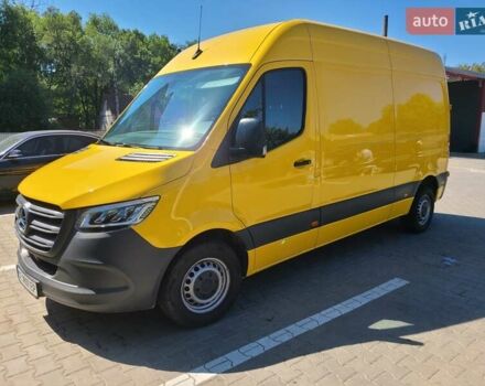 Желтый Мерседес Sprinter, объемом двигателя 2.14 л и пробегом 210 тыс. км за 21000 $, фото 1 на Automoto.ua