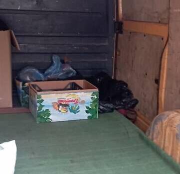 Желтый Мерседес Sprinter, объемом двигателя 2.3 л и пробегом 240 тыс. км за 4500 $, фото 1 на Automoto.ua