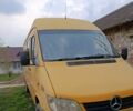 Желтый Мерседес Sprinter, объемом двигателя 0 л и пробегом 350 тыс. км за 8500 $, фото 1 на Automoto.ua