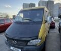 Желтый Мерседес Sprinter, объемом двигателя 2.2 л и пробегом 980 тыс. км за 2800 $, фото 1 на Automoto.ua