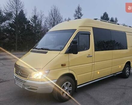 Желтый Мерседес Sprinter, объемом двигателя 2.69 л и пробегом 110 тыс. км за 11000 $, фото 10 на Automoto.ua
