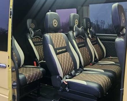 Желтый Мерседес Sprinter, объемом двигателя 2.69 л и пробегом 110 тыс. км за 11000 $, фото 14 на Automoto.ua