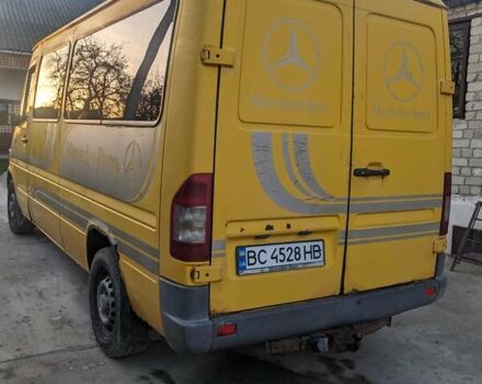Жовтий Мерседес Sprinter, об'ємом двигуна 2.15 л та пробігом 560 тис. км за 5400 $, фото 9 на Automoto.ua
