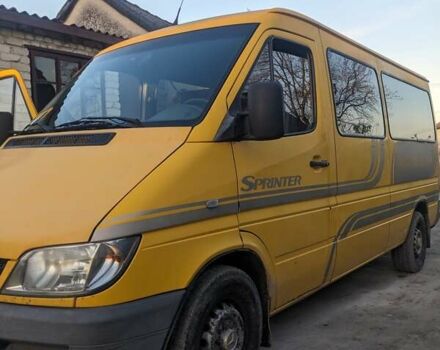 Жовтий Мерседес Sprinter, об'ємом двигуна 2.15 л та пробігом 560 тис. км за 5400 $, фото 6 на Automoto.ua
