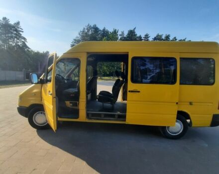 Жовтий Мерседес Sprinter, об'ємом двигуна 2.7 л та пробігом 500 тис. км за 6600 $, фото 1 на Automoto.ua