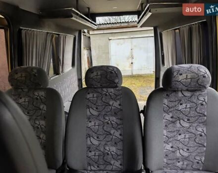 Жовтий Мерседес Sprinter, об'ємом двигуна 2.15 л та пробігом 379 тис. км за 6000 $, фото 8 на Automoto.ua
