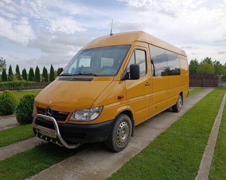 Жовтий Мерседес Sprinter, об'ємом двигуна 2.7 л та пробігом 751 тис. км за 9500 $, фото 1 на Automoto.ua