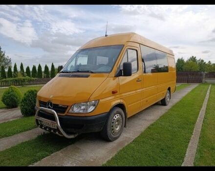 Жовтий Мерседес Sprinter, об'ємом двигуна 2.7 л та пробігом 751 тис. км за 9500 $, фото 3 на Automoto.ua