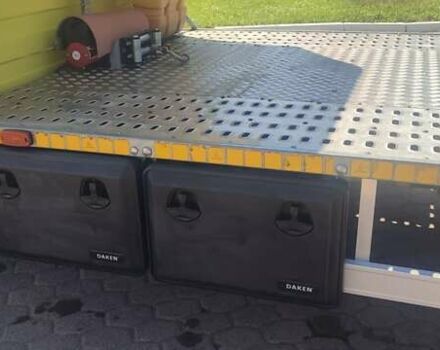 Желтый Мерседес Sprinter, объемом двигателя 2.7 л и пробегом 329 тыс. км за 19000 $, фото 9 на Automoto.ua