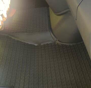 Желтый Мерседес Sprinter, объемом двигателя 2.7 л и пробегом 329 тыс. км за 19000 $, фото 49 на Automoto.ua