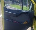 Желтый Мерседес Sprinter, объемом двигателя 2.7 л и пробегом 329 тыс. км за 19000 $, фото 15 на Automoto.ua